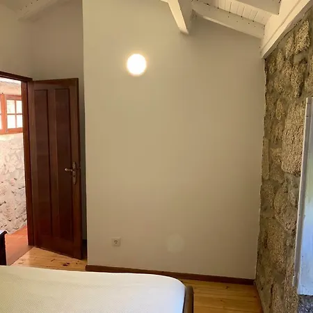 Alojamento de Turismo Rural Casa Da Choqueira *
